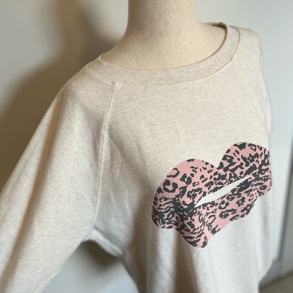 Wildfox Cheetah Lips Sweatshirt - Picture 5 of 6